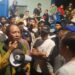 Warga Blokade Akses Menuju TPA Cipeucang Malam Hari Berlangsung Tegang, Tuntut Penutupan Permanen