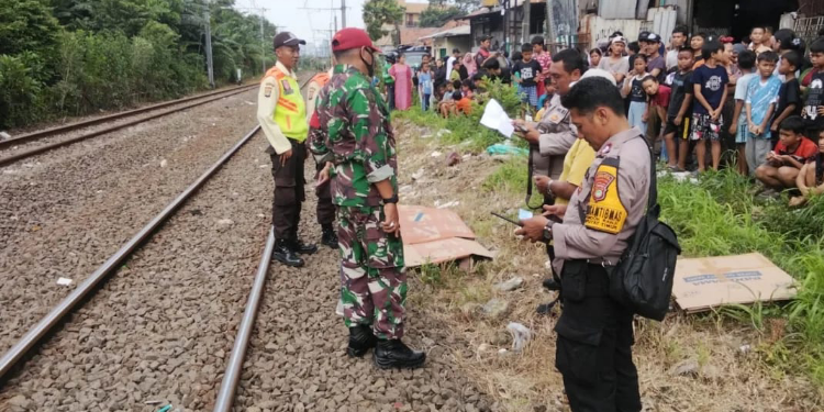 Mahasiswa Tewas Tersambar Kereta Api Dekat Stasiun Pondok Ranji