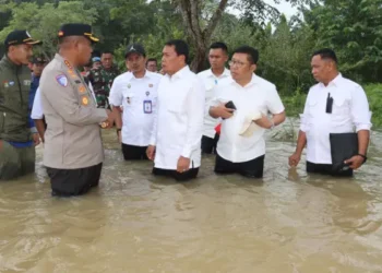 Banjir di Kabupaten Tangerang Kepung 24 Kecamatan, Bupati dan Kapolresta Tangerang Terobos Genangan Air