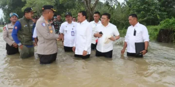 Banjir di Kabupaten Tangerang Kepung 24 Kecamatan, Bupati dan Kapolresta Tangerang Terobos Genangan Air