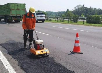 Cuaca Ekstrem Picu Kerusakan Jalan Tol, ASTRA Tol Tangerang–Merak Tingkatkan Kesiapsiagaan