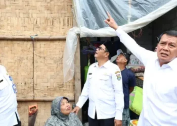 Rumah Roboh Akibat Hujan dan Angin Kencang di Kresek, Bupati Tangerang: Perlu Penanganan Cepat