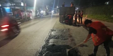 DBMSDA Kabupaten Tangerang Perbaiki Sementara Jalan Rusak di Pasar Kemis Usai Telan Korban Jiwa