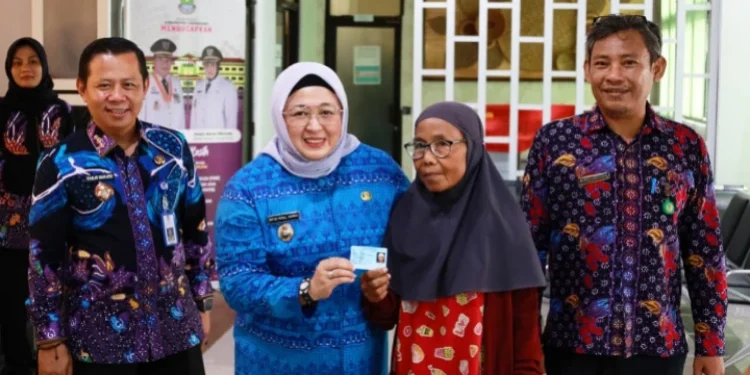 Pemkab Tangerang Gelar Gerakan Pangan Murah Jelang Ramadan, Wabup Intan Pantau GPM di Sukamulya