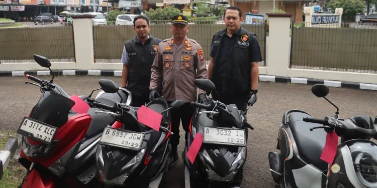 Polisi Ringkus Lima Terduga Pelaku Curanmor di Kelapa Dua Tangerang, Sita Senpi Rakitan