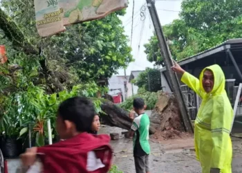 Polsek Kelapa Dua Intensifkan Pemantauan Usai Hujan Lebat, Wilayah Tetap Kondusif