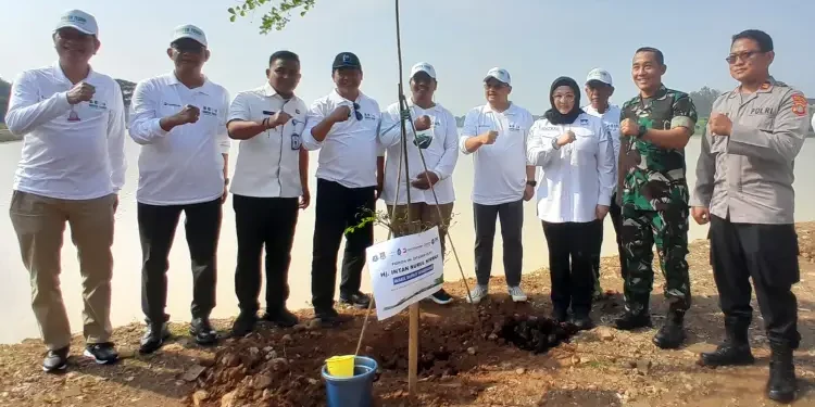 Banksasuci Foundation dan JMSI Banten Gelar Aksi Hari Bumi di Situ Cihuni, Tanam 1.000 Pohon dan Tebar Ikan