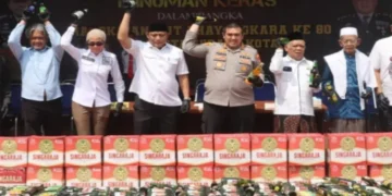 Belasan Ribu Botol Miras Ilegal Dimusnahkan di Polres Serang
