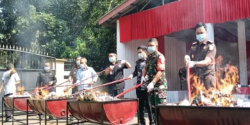 Kejari Kabupaten Tangerang Musnahkan 81 Gram Sabu, 117 Ribu Batang Rokok Ilegal Hingga Tembakau Sintetis
