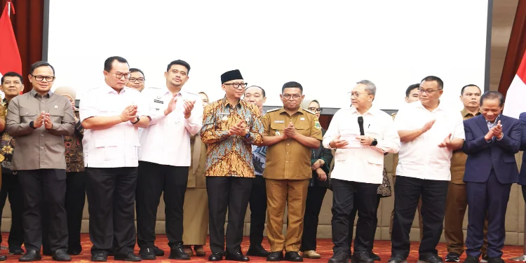 Gubernur Banten Teken Kesepakatan PSEL Serang Raya, Proyek Ubah Sampah Jadi Listrik Dipercepat