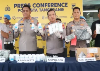 Polresta Tangerang Ringkus Dua Bandar dan Sita Puluhan Ribu Obat Keras Ilegal di Gunung Kaler