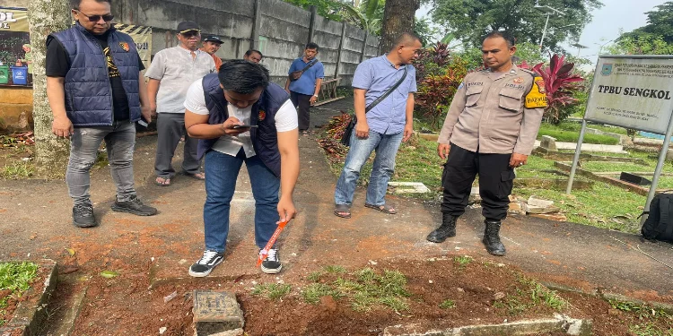 Pria di Muncul Tangsel Nekat Gali Makam Ibu di TPBU Sengkol, Diduga Dipicu Konflik Keluarga
