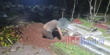 Pria di Muncul Tangsel Nekat Gali Makam Ibu di TPBU Sengkol, Diduga Dipicu Konflik Keluarga