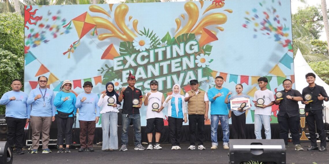 Festival Exciting Banten 2026 di Anyer Sedot Ribuan Wisatawan, Pantai Cibeureum Jadi Magnet Wisata Akhir Pekan