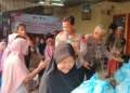 Hari Bhayangkara ke-80, Polsek Cisauk Salurkan 100 Paket Sembako di Kampung Koceak