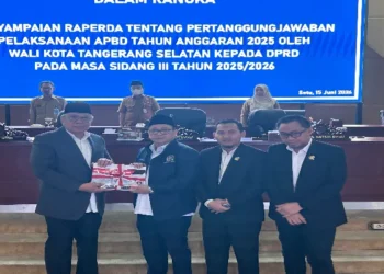 SiLPA APBD 2025 Tangsel Rp478,59 miliar tercatat dalam laporan APBD. Wali Kota Benyamin Davnie menyebut pendapatan daerah melampaui target.