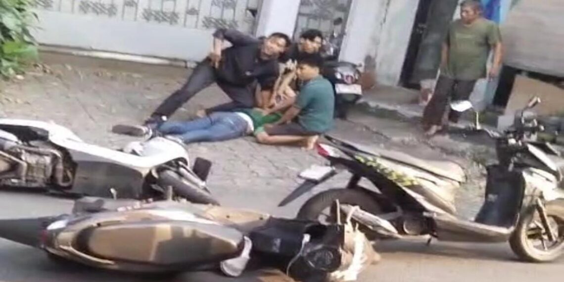 Curanmor Ciputat Timur berhasil terungkap setelah Tim Opsnal Unit Reserse Kriminal Polsek Ciputat Timur menangkap dua terduga pelaku.