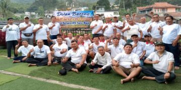 Dolan Bareng RW 01 Pondok Betung menjadi ajang memperkuat kebersamaan seluruh Ketua RT dan staf. Kegiatan berlangsung di Villa Uwo Atu, Cigombong, Bogor, Sabtu (25/7) hingga Minggu (26/7).