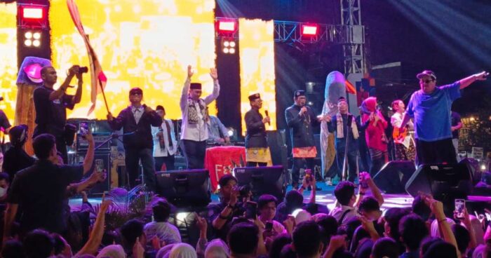 Festival Cisadane 2026 resmi dibuka oleh Wali Kota Tangerang, Sachrudin, pada Rabu malam. Ajang budaya tahunan itu hadir lebih meriah dengan jumlah tenant yang meningkat serta antusiasme masyarakat yang sangat tinggi.