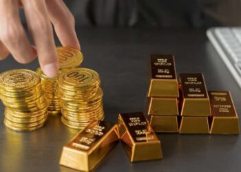 Harga Emas Anjlok 2 Persen, Dolar AS dan Minyak Jadi Pemicu