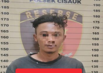 Kasus pencurian laptop SMAN 2 Tangerang Selatan berhasil diungkap Polsek Cisauk. Pelaku berinisial BS alias Buluk ditangkap setelah menggasak enam laptop dari ruang kelas.