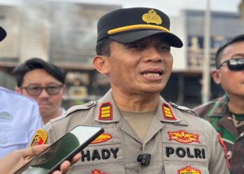Polsek Cisauk tangkap pelaku curanmor setelah mengusut laporan korban dan menganalisis rekaman CCTV. Polisi menangkap pria berinisial A.S. (34) di Kecamatan Rumpin, Kabupaten Bogor, Selasa (14/7/2026) dini hari.