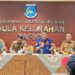 Pembinaan REDKAR Tangsel kembali menjadi fokus Pemerintah Kota Tangerang Selatan. Program itu berlangsung di Kantor Kelurahan Parigi. Kegiatan sekaligus mencakup penyerahan pompa alkon, tabung APAR, sepatu, dan stik ular kepada relawan, pada Selasa (14/7/2026).