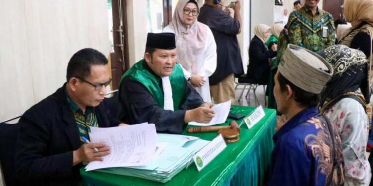 Wakil Bupati Tangerang Sahkan Status Hukum Ribuan Pasangan Suami Istri