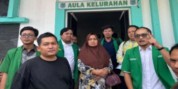 Warga Legoso tolak pembongkaran dalam proyek normalisasi saluran air. LBH GP Ansor meminta kajian hulu-hilir, dasar hukum, dan perlindungan hak warga.