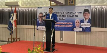 PAN Tangsel bidik tiga besar pada Pemilu mendatang. Wakil Ketua Umum PAN, Yandri Susanto, meminta pengurus baru segera mempercepat konsolidasi hingga tingkat TPS.