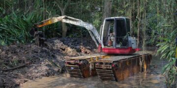 Pengerukan Sungai Ciputat Jadi Langkah DSDABMBK Tangsel Perkuat Pengendalian Banjir