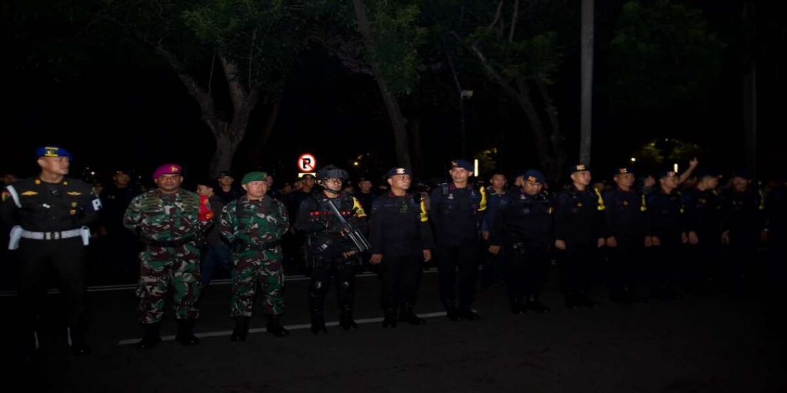 Polda Metro Jaya menyiapkan ribuan personel untuk mengamankan sejumlah kegiatan, termasuk kawasan Senayan.