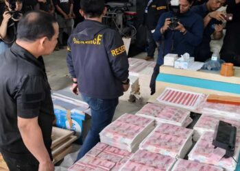 Polisi Terluka Saat Penggerebekan Pabrik Uang Palsu di Pergudangan Taman Tekno Tangerang Selatan