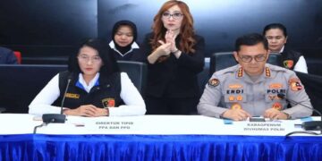 Polri ungkap tiga kasus kekerasan seksual dan TPPO yang melibatkan perempuan, anak, serta kelompok rentan. Pengungkapan itu berlangsung dalam konferensi pers Bareskrim Polri, Jakarta, Rabu (19/8/2026).