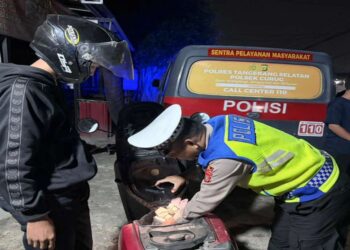 Razia stasioner Polsek Curug kembali berlangsung untuk menjaga keamanan dan ketertiban masyarakat.