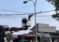 Wakil Wali Kota Tangerang Selatan (Tangsel) Pilar Saga Ichsan meminta tindakan tegas terhadap penyedia layanan internet yang memasang kabel fiber optik tanpa mengikuti aturan.