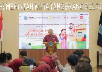 Wali Kota Tangerang Selatan Benyamin Davnie meminta lurah membangun budaya antikorupsi melalui program Keluarga Berintegritas.