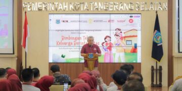 Wali Kota Tangerang Selatan Benyamin Davnie meminta lurah membangun budaya antikorupsi melalui program Keluarga Berintegritas.