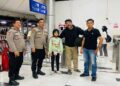 Polsek Ciputat Timur menunjukkan kepedulian kepada masyarakat dengan membantu warga yang menjadi korban pencopetan saat mengalami kesulitan.