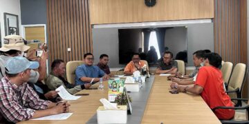 Yayasan Syarif Hidayatullah (YSH) mengungkap legalitas aset TKIP-SDIP Pamulang saat polemik kepemilikan lahan terus bergulir. YSH menunjukkan sejumlah dokumen sebagai bukti legalitas aset TKIP-SDIP Pamulang, termasuk sertifikat tanah dan dokumen bangunan.